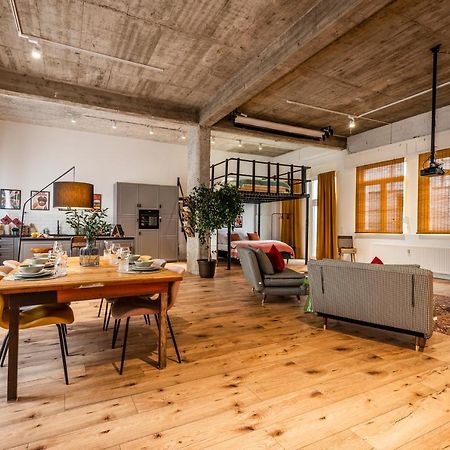 Klassen Stay - Exklusives Loft - Xxl Leinwand - 4 Km Messe, 1,5 Km Hbf 埃森 外观 照片